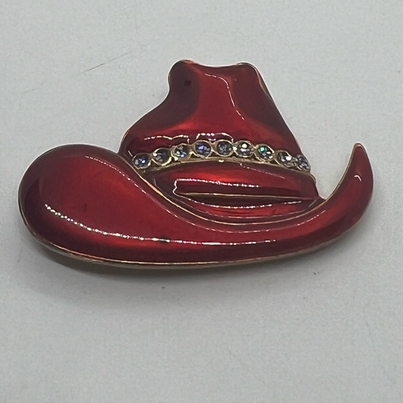 Red hat society vintage brooch bundle